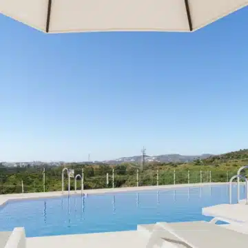 Valley Views – 2 and 3 bedroom contemporary apartments with beautiful sea views in Mijas Picture 4