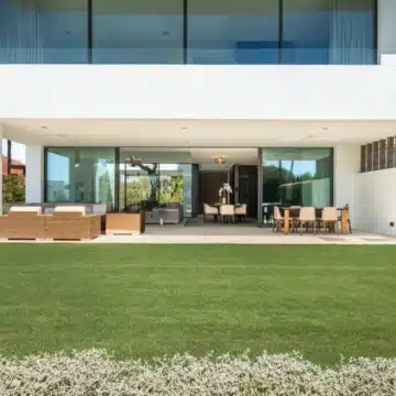 Semi-detached villa with panoramic sea views in the heart of Nueva Andalucía, Marbella Picture 11