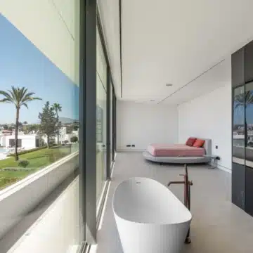 Modern Semi-Detached villa with rooftop pool in Nueva Andalucia, Marbella Picture 17