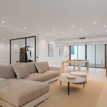 Luxury five bedroom villa within the prestigious Golf Valley of La Cerquilla, Nueva Andalucía Picture 24