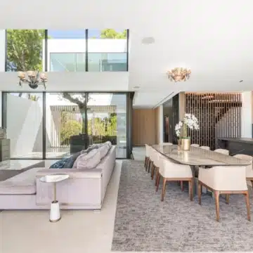 Semi-detached villa with panoramic sea views in the heart of Nueva Andalucía, Marbella Picture 2