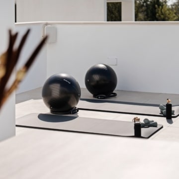 Beautifully presented contemporary villa in the sought-after area of Nueva Andalucía, Marbella Picture 37