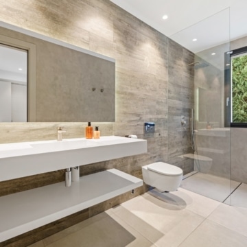 Beautifully presented contemporary villa in the sought-after area of Nueva Andalucía, Marbella Picture 10