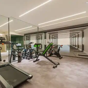 Luxury 5 bedroom villa with sleek architecture in Linda Vista Baja, San Pedro de Alcántara Picture 24