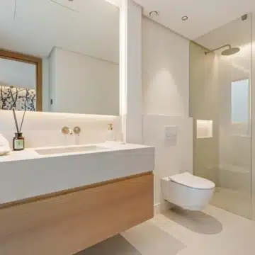 Luxury 5 bedroom villa with sleek architecture in Linda Vista Baja, San Pedro de Alcántara Picture 27