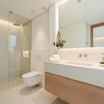 Luxury 5 bedroom villa with sleek architecture in Linda Vista Baja, San Pedro de Alcántara Picture 31