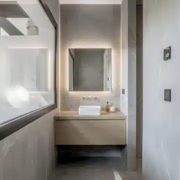 Three bedroom apartment located near the Sierra Blanca mountain range in the prestigious Altos Reales Picture 19