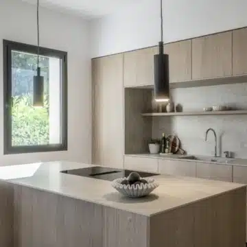Three bedroom apartment located near the Sierra Blanca mountain range in the prestigious Altos Reales Picture 4