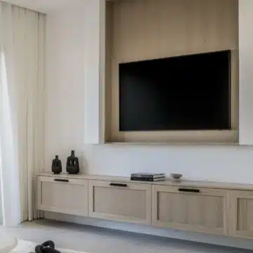 Three bedroom apartment located near the Sierra Blanca mountain range in the prestigious Altos Reales Picture 31