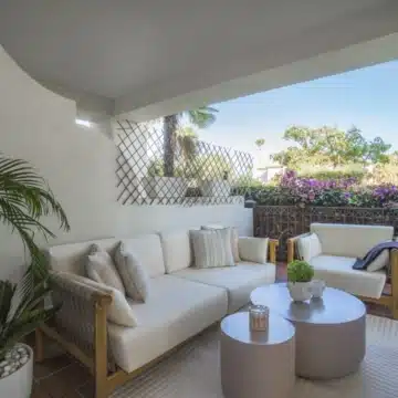 Three bedroom apartment located near the Sierra Blanca mountain range in the prestigious Altos Reales Picture 5