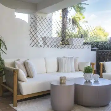 Three bedroom apartment located near the Sierra Blanca mountain range in the prestigious Altos Reales Picture 42