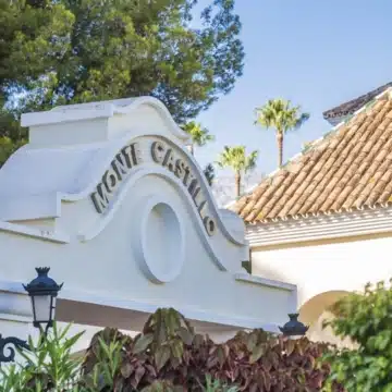 Three bedroom apartment located near the Sierra Blanca mountain range in the prestigious Altos Reales Picture 46