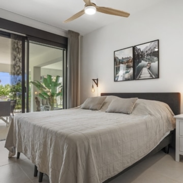 Ground-floor two bedroom apartment located in the sought-after Mirador del Golf, Estepona Picture 23