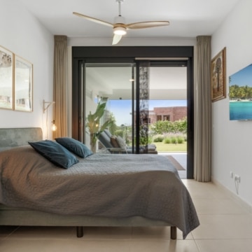 Ground-floor two bedroom apartment located in the sought-after Mirador del Golf, Estepona Picture 3