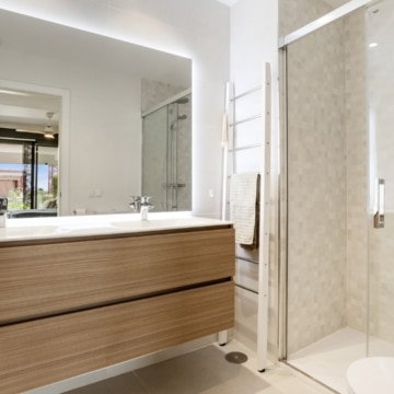 Ground-floor two bedroom apartment located in the sought-after Mirador del Golf, Estepona Picture 18