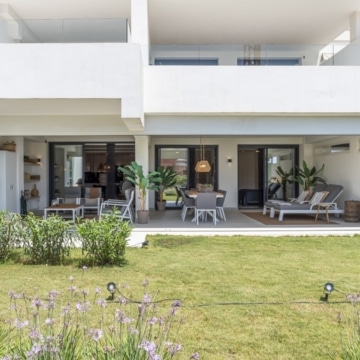 Ground-floor two bedroom apartment located in the sought-after Mirador del Golf, Estepona Picture 21