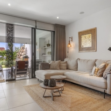 Ground-floor two bedroom apartment located in the sought-after Mirador del Golf, Estepona Picture 12