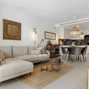 Ground-floor two bedroom apartment located in the sought-after Mirador del Golf, Estepona Picture 2