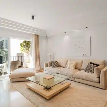 Elegant three-bedroom apartment in Montebello Hills, an exclusive private community in Sierra Blanca Picture 1