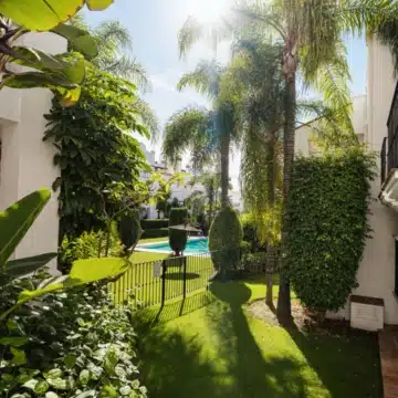 Elegant three-bedroom apartment in Montebello Hills, an exclusive private community in Sierra Blanca Picture 0