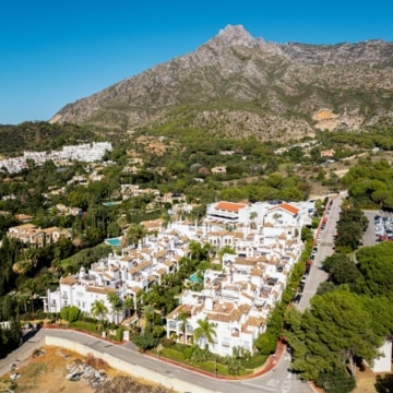 Elegant three-bedroom apartment in Montebello Hills, an exclusive private community in Sierra Blanca Picture 25