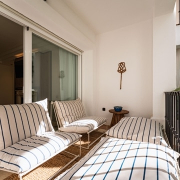Elegant three-bedroom apartment in Montebello Hills, an exclusive private community in Sierra Blanca Picture 7