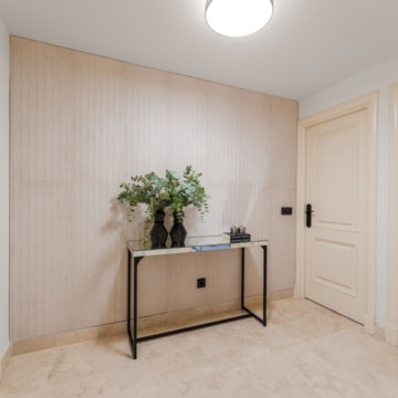 Elegant three-bedroom apartment in Montebello Hills, an exclusive private community in Sierra Blanca Picture 8