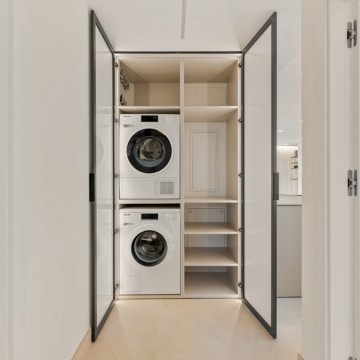 Newly renovated groundfloor apartment in the beachfront community of Bahia del Velerin, Estepona Picture 13