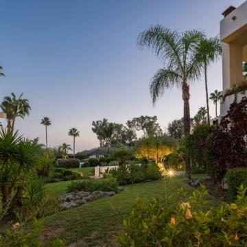 Newly renovated groundfloor apartment in the beachfront community of Bahia del Velerin, Estepona Picture 15