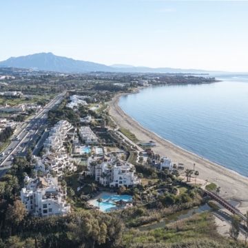 Newly renovated groundfloor apartment in the beachfront community of Bahia del Velerin, Estepona Picture 35