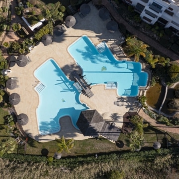 Newly renovated groundfloor apartment in the beachfront community of Bahia del Velerin, Estepona Picture 36