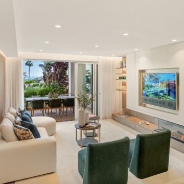 Newly renovated groundfloor apartment in the beachfront community of Bahia del Velerin, Estepona Picture 19