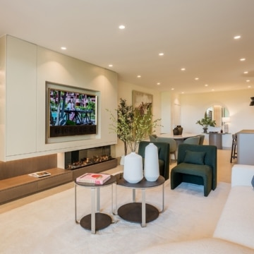 Newly renovated groundfloor apartment in the beachfront community of Bahia del Velerin, Estepona Picture 30