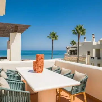 Meticulously renovated beachfront penthouse that epitomizes luxury coastal living in Bahia del Velerin, Estepona Picture 0