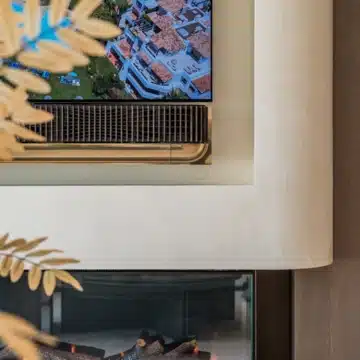 Meticulously renovated beachfront penthouse that epitomizes luxury coastal living in Bahia del Velerin, Estepona Picture 34