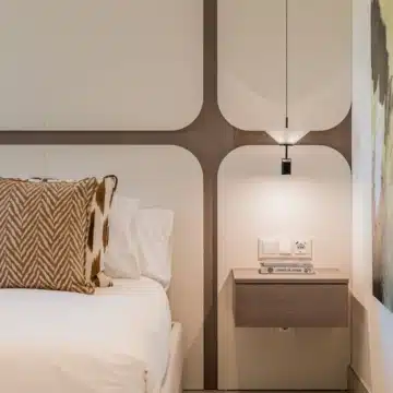 Meticulously renovated beachfront penthouse that epitomizes luxury coastal living in Bahia del Velerin, Estepona Picture 48