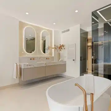 Meticulously renovated beachfront penthouse that epitomizes luxury coastal living in Bahia del Velerin, Estepona Picture 38
