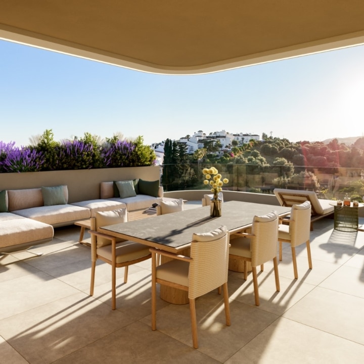 Beyond Homes – Three bedroom villa with private pool and beautifull open views in Seghers, Estepona Picture