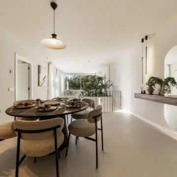 Newly renovated 3-bedroom duplex apartment in La Quinta, Benahavis Picture 36