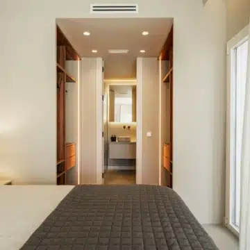 Newly renovated 3-bedroom duplex apartment in La Quinta, Benahavis Picture 9