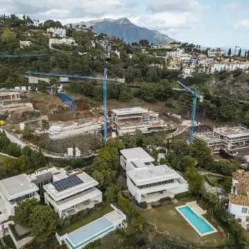 El Bosque II – Four luxury villas with unobstructed sea views in La Reserva de Alcuzcuz, Benahavís Picture 16