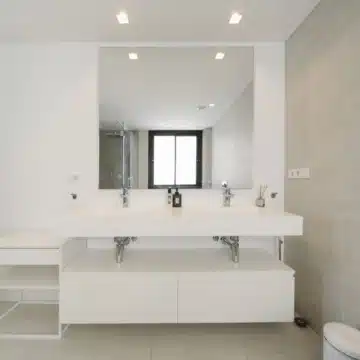 Stunning ground-floor apartment in the highly sought-after community of Azahar de Marbella, Nueva Andalucia Picture 22