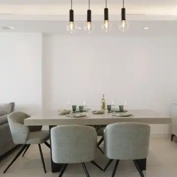 Stunning ground-floor apartment in the highly sought-after community of Azahar de Marbella, Nueva Andalucia Picture 10