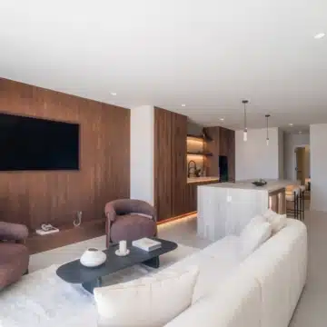 Newly renovated four bedroom duplex penthouse in Nueva Andalucia, Marbella Picture 0