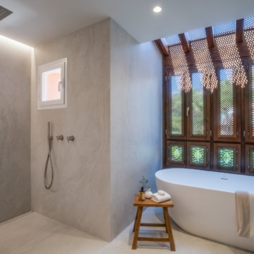 Newly renovated four bedroom duplex penthouse in Nueva Andalucia, Marbella Picture 24