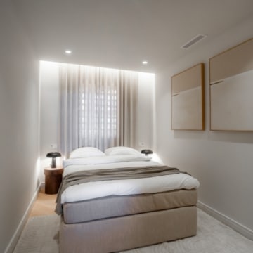 Newly renovated four bedroom duplex penthouse in Nueva Andalucia, Marbella Picture 27