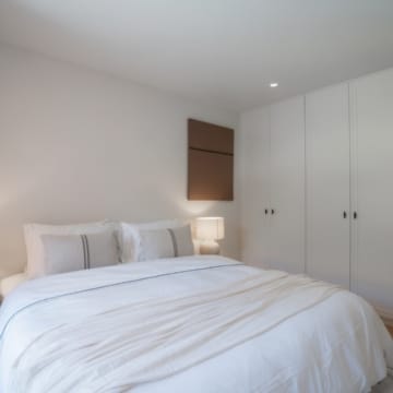 Newly renovated four bedroom duplex penthouse in Nueva Andalucia, Marbella Picture 28