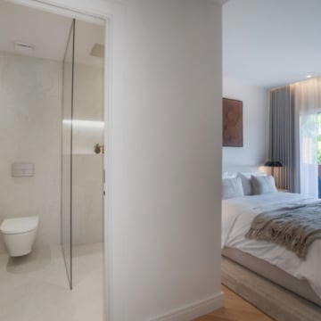 Newly renovated four bedroom duplex penthouse in Nueva Andalucia, Marbella Picture 30
