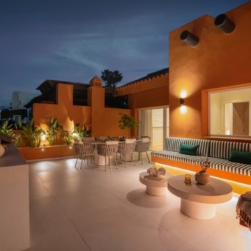 Newly renovated four bedroom duplex penthouse in Nueva Andalucia, Marbella Picture 34