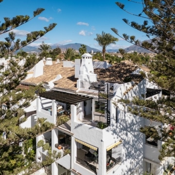 Three-bedroom duplex penthouse with sea views in Castiglione, San Pedro de Alcantara Picture 36